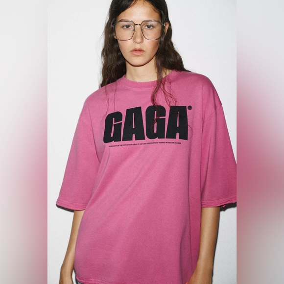 ZARA Lady Gaga Washed Effect T-Shirt - Picture 4 of 9